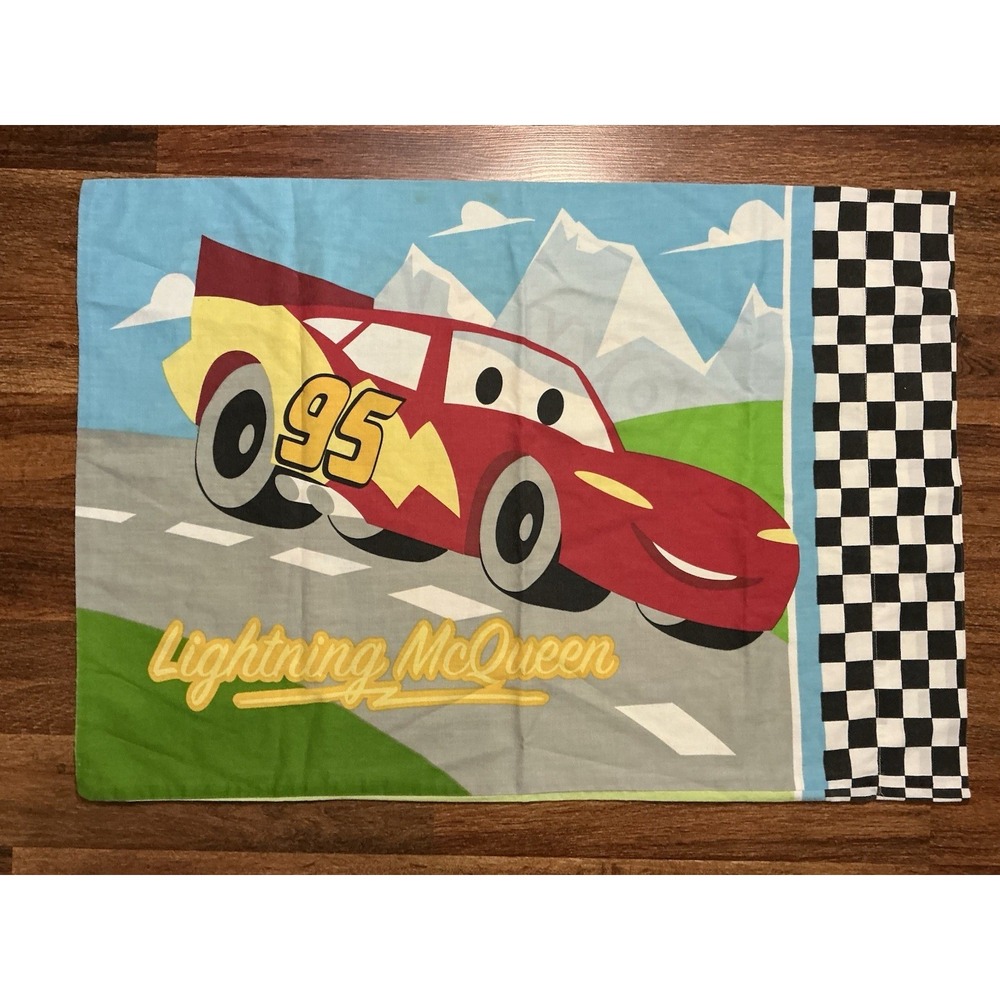 Disney Pixar CARS Lightning McQueen/Tow Mater STANDARD Pillowcase Checkered Ends
